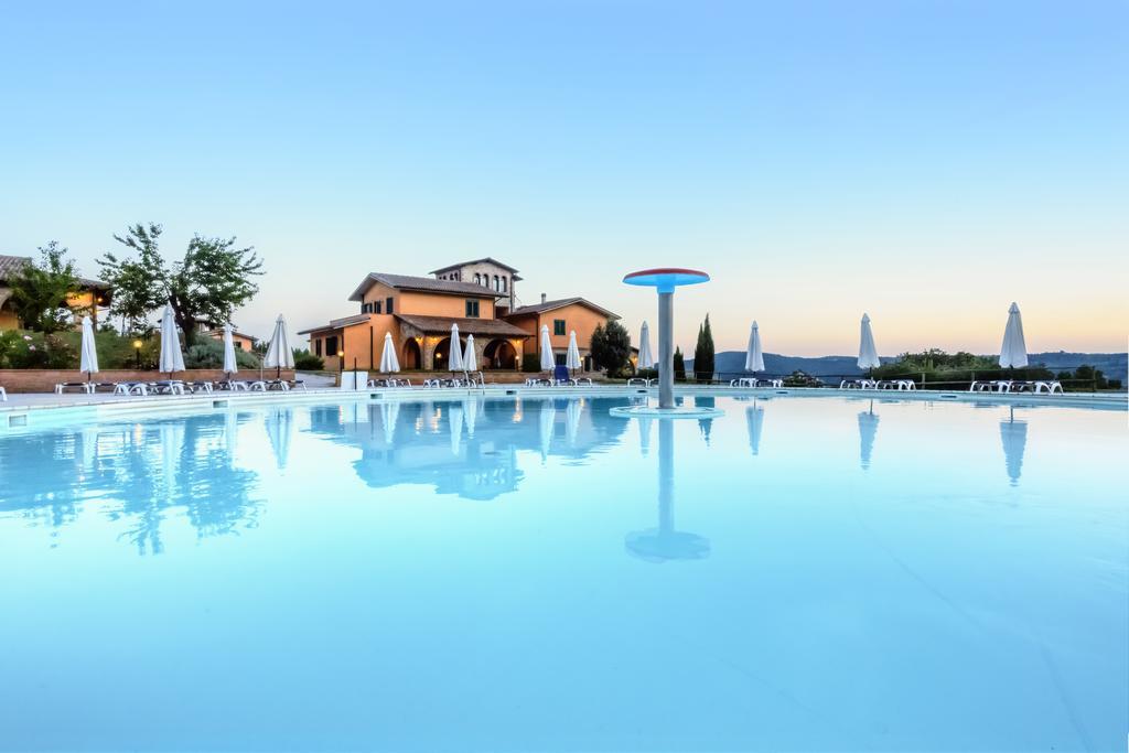 Pian Dei Mucini Resort Le Ville Massa Marittima Exterior photo