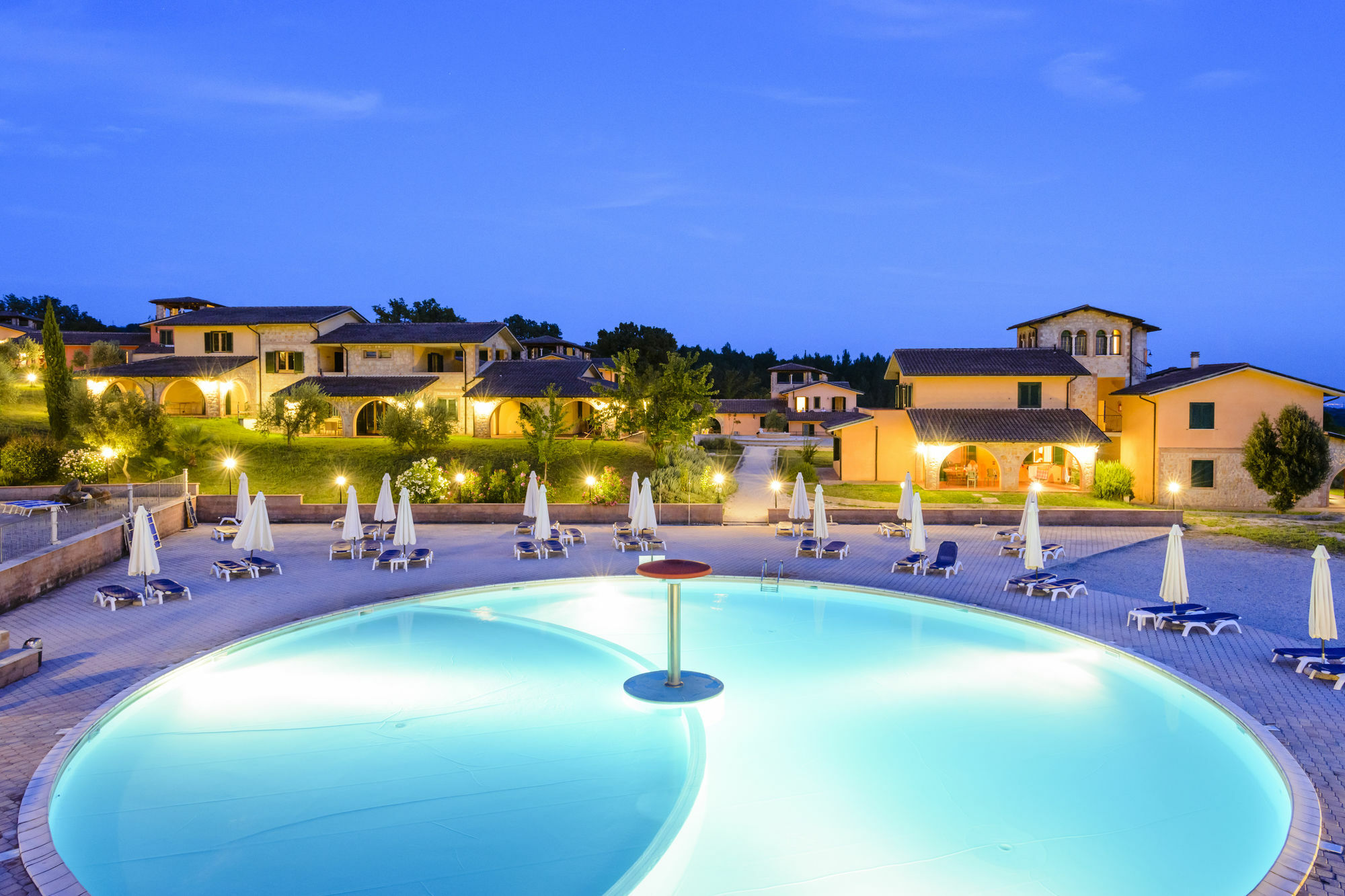 Pian Dei Mucini Resort Le Ville Massa Marittima Exterior photo
